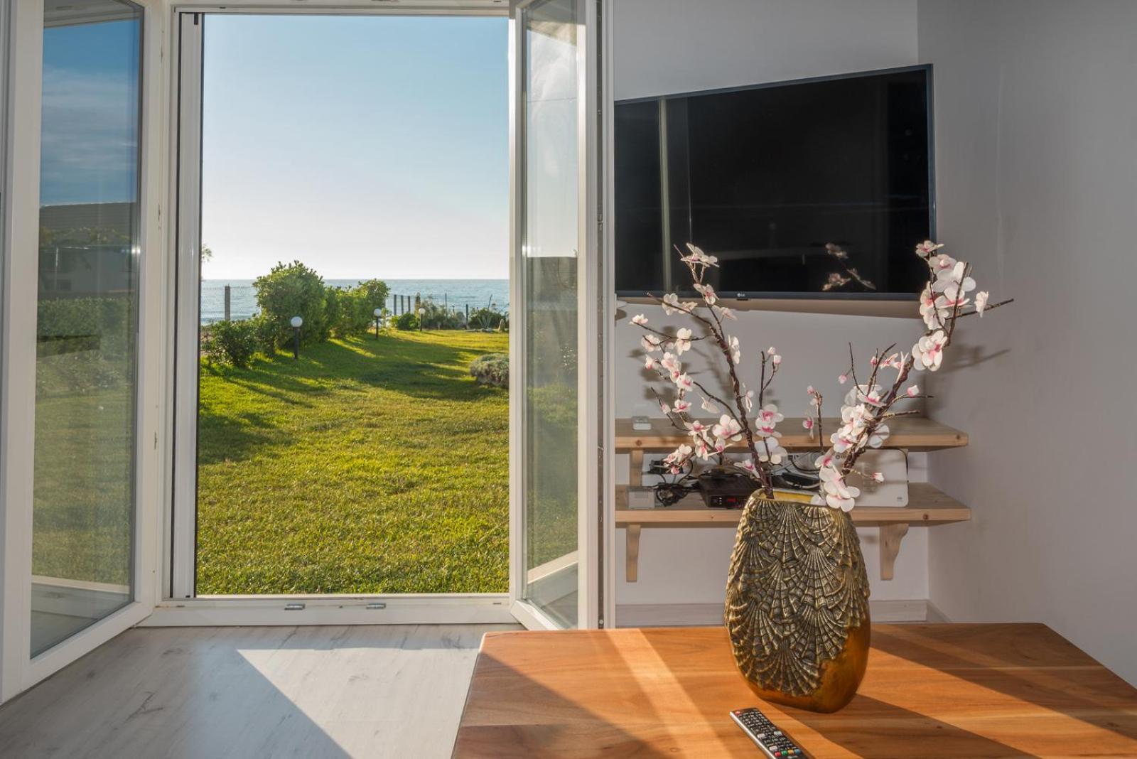 Dalas Beach House Almiros Beach Екстериор снимка
